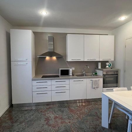 Un Nido Nel Centro Storico Con Garage Apartment Aosta Exterior photo