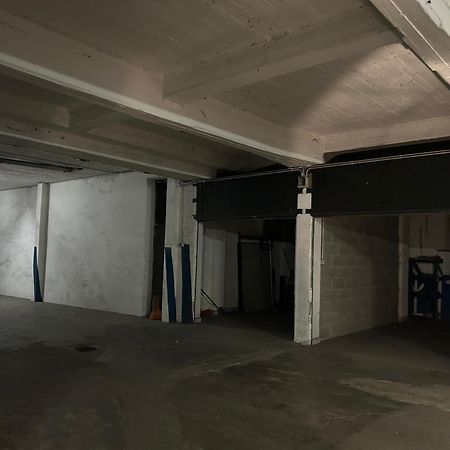 Un Nido Nel Centro Storico Con Garage Apartment Aosta Exterior photo